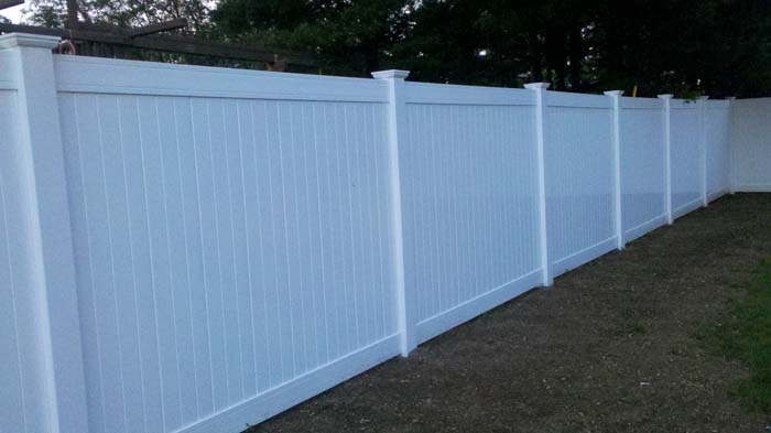 White Vinyl Privacy Fence3